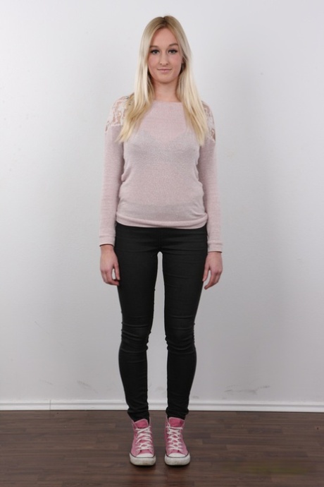 amateur yoga pants hot sexy gallery