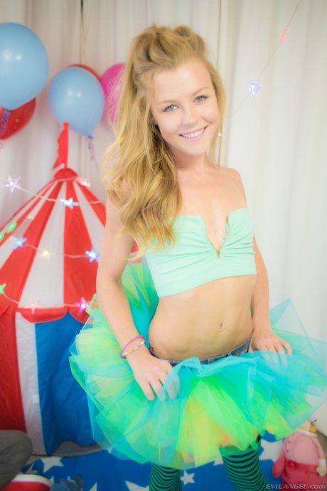 Nicole Clitman exclusive star picture