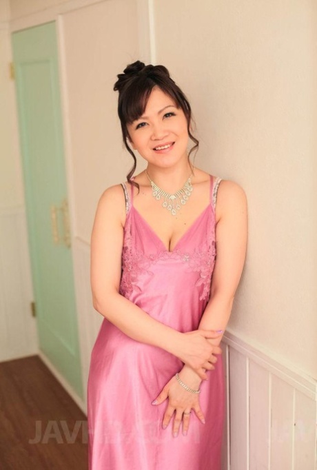asian mature porno photo