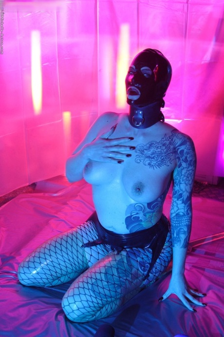 Michelle Aston nude pornstar pic