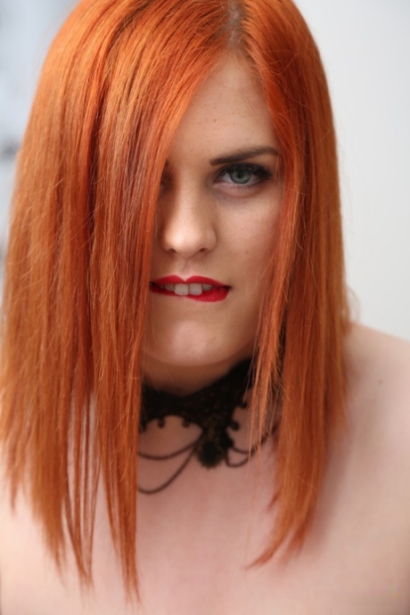Alexsis Faye pornographic model img