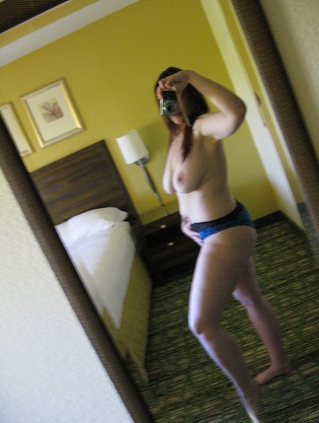 milf selfie exclusive images