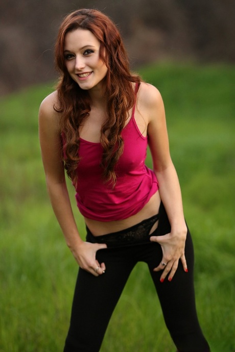 Hayden Ryan nude actress picture