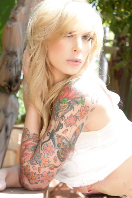 Brooke Banner sex model pics