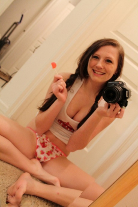 Freckles 18 pornstar sexy images