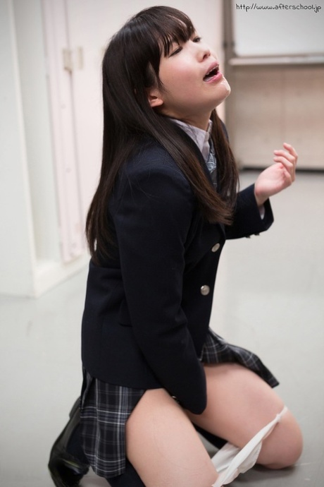 Yui Kasugano model naked galleries