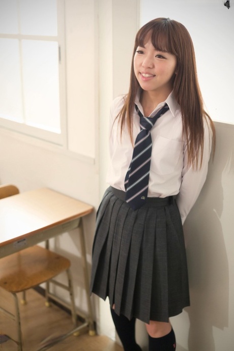japanese schoolgirl porno pictures