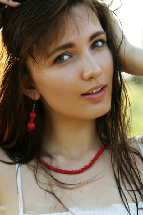 Aria Bella top model photo