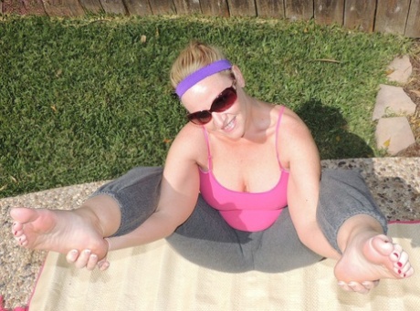 pantalones de yoga para adultos bastante desnuda imagen