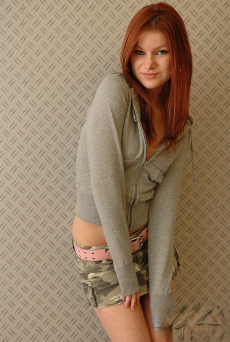 Korina Bliss art model gallery