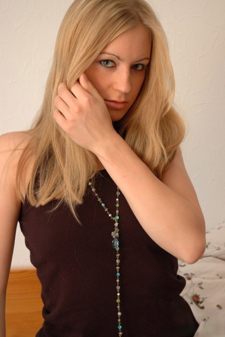 Kiss Kristin star porn gallery