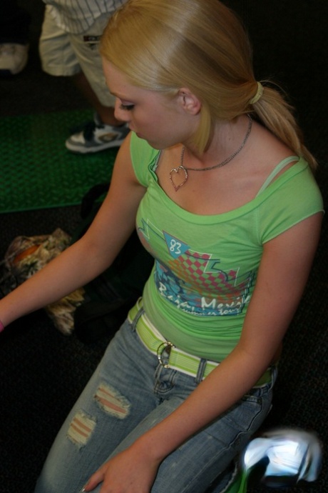 Skye Model top star photos
