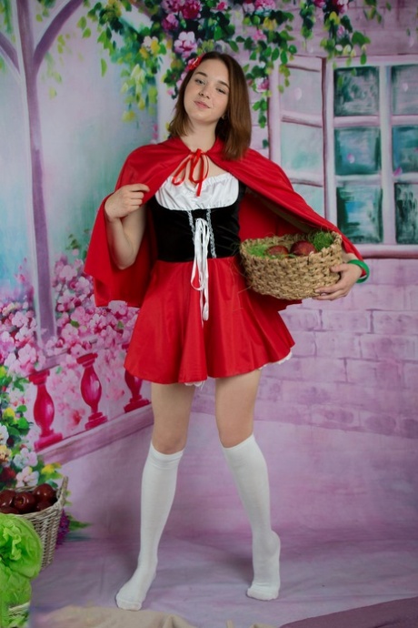 Yaro Slava xxx model photos