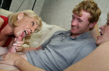 facial de abuela bastante sexy foto