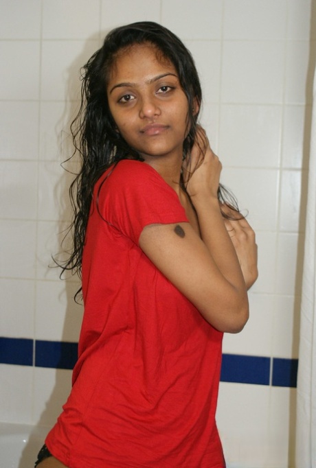 Divya Yogesh pornstar beautiful pic