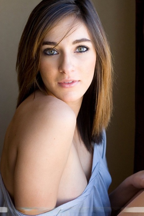 beautiful face art naked picture