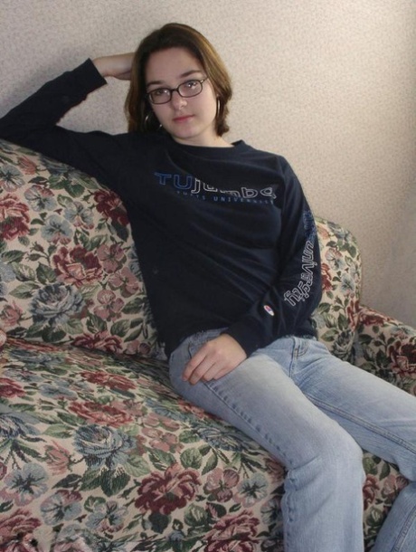 nerdy teen sex pics