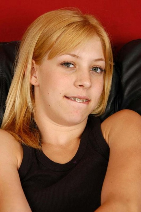 Leah Luv star pretty pics