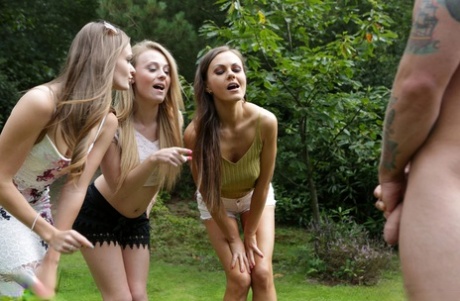 cfnm teen porno pic