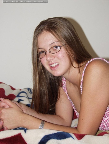 Becky Lesabre xxx model pictures