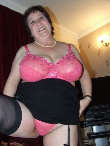 lingerie bbw matura nudo img