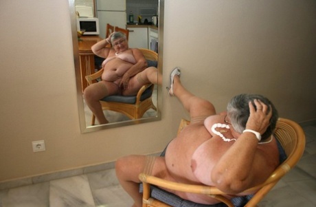 ssbbw oma naakten afb