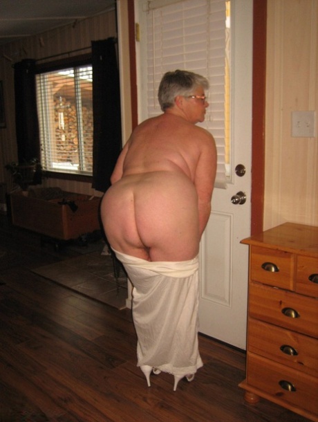 fat ass granny top pictures