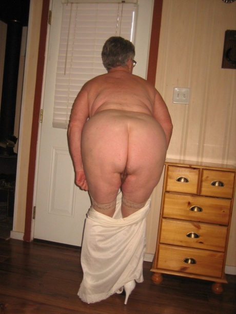 grosse grand-mère xxx nu galerie