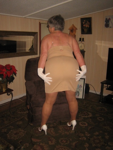 fat ass granny pornographic images