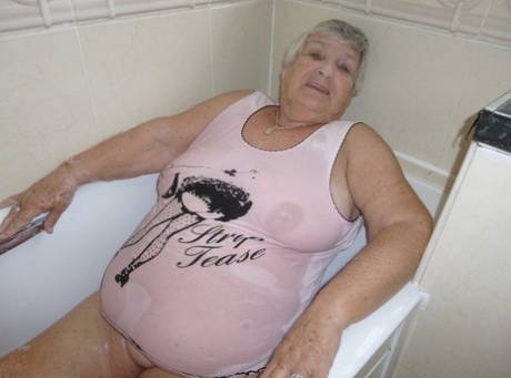 ssbbw mormor naken xxx bilder