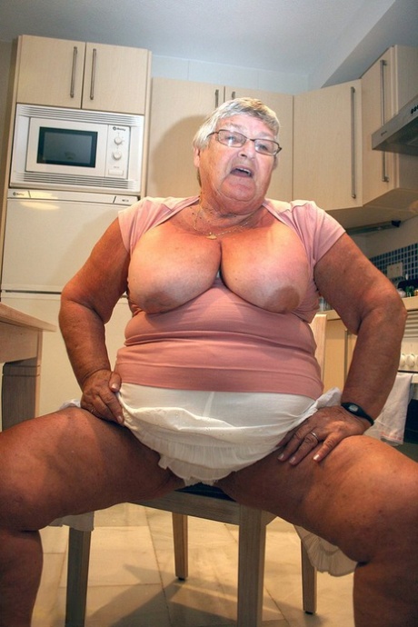 ssbbw oma erotisch pornografisch afbeelding