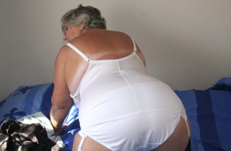 oma lingerie heet xxx afb
