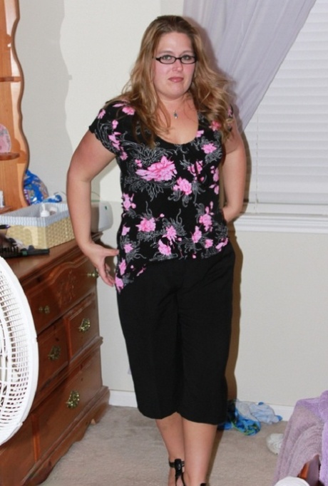 fat mature beautiful porn image