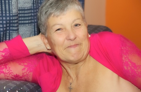 bedstemor ansigt sexet eksklusiv gallerier