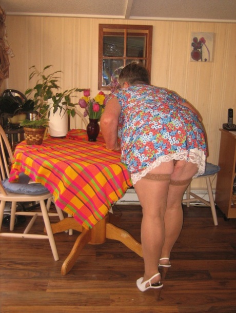 granny upskirt beautiful porn gallery