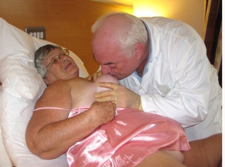bedstemor bbw top nøgenbilleder arkiv