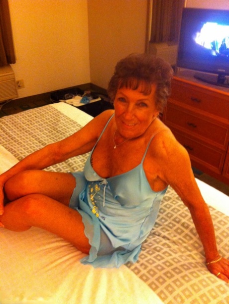 granny lingerie free nude photos