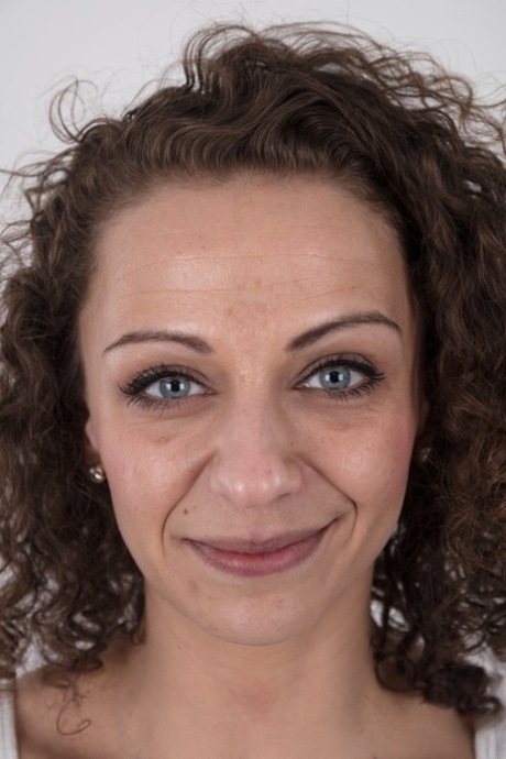 mature face exclusive img
