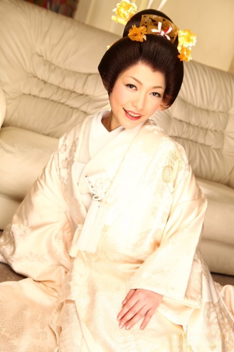 Yukina Aoyama sexy star pic