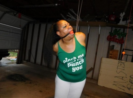ebony yoga pants top photo
