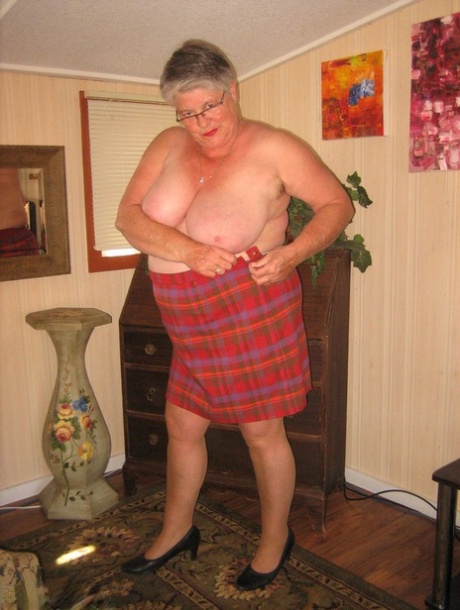 oma panty xxx hoge kwaliteit afbeeldingen