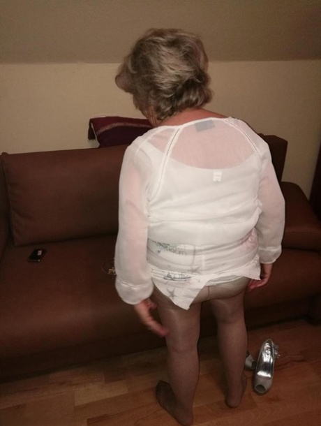 granny pantyhose nudes galleries