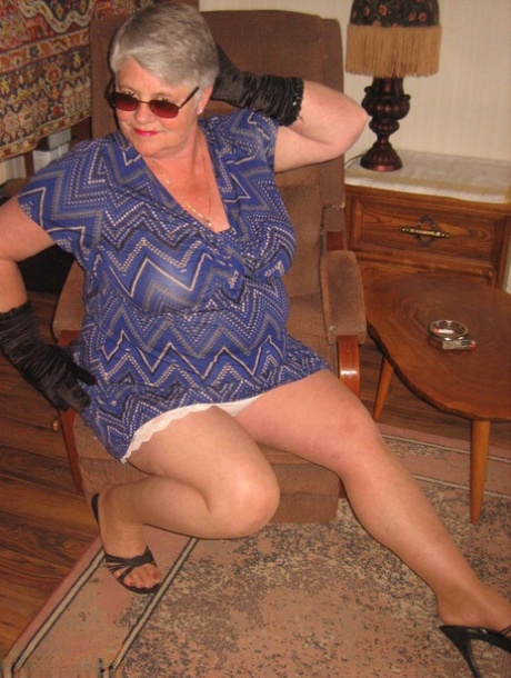 granny pantyhose art naked pics