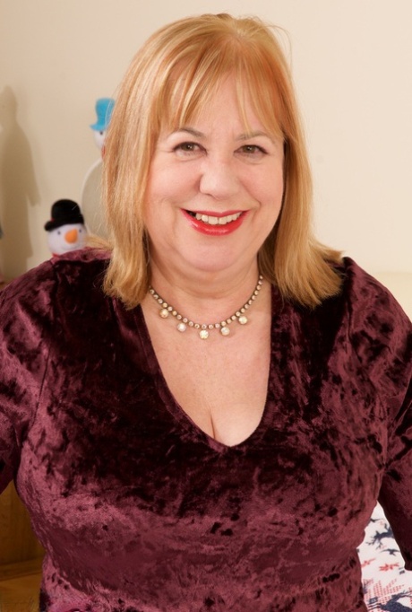 fat mature art naked image