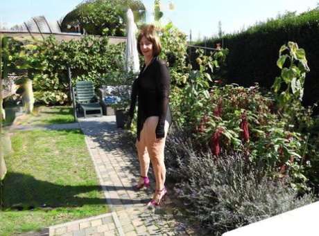 granny high heels free naked img