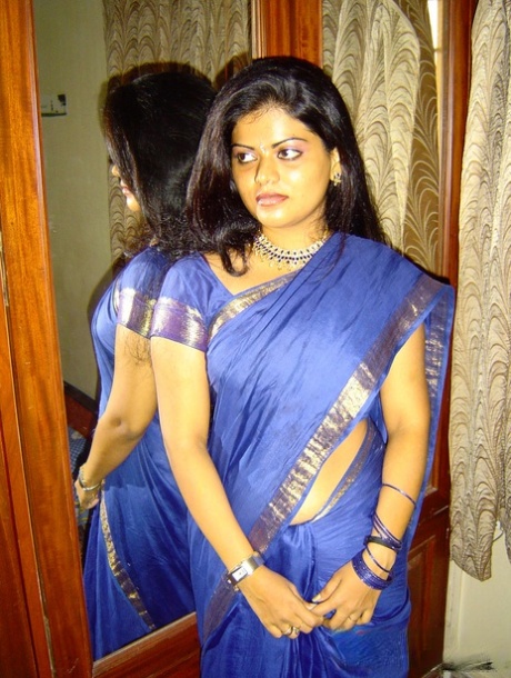 desi nude gallery