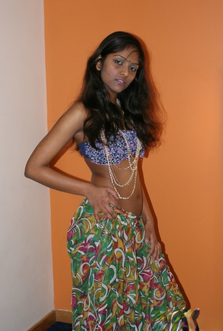 Divya Yogesh pretty model photos