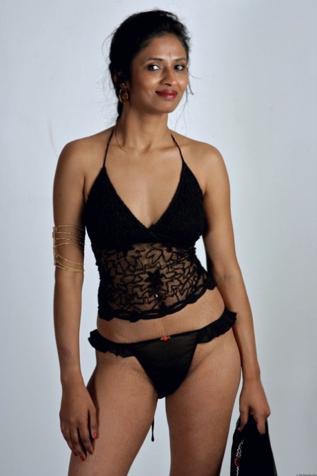 chubby indian hot sexy pics