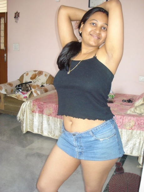 chubby indian free picture
