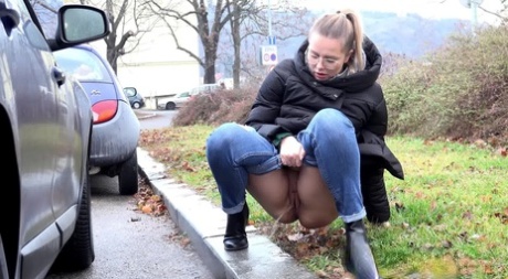 pisser en public pornographique archive
